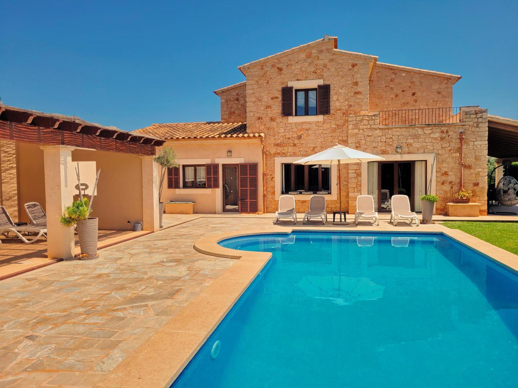 New, Premium Mit Starlight-pool! South-east Coast, Cala D Or *